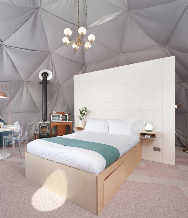 Luxury tent The Dome At Mid Auchengowan Lochwinnoch